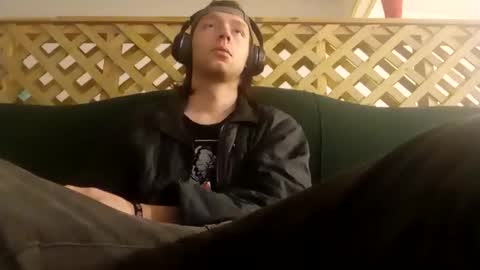 biggestboiiii online show from October 5, 6:34 am