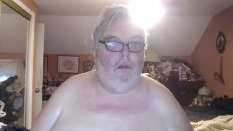 Snapshot of biggun1972 chatting on July 24, 1:36 am biggun1972 online show from July 24, 1:36 am