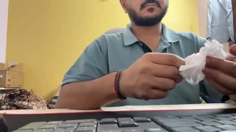 bighandsomesatisfy online show from April 2, 7:11 pm