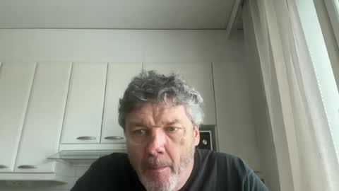 Snapshot of bigheart60 chatting on June 16, 11:13 am bigheart60 online show from June 16, 11:13 am