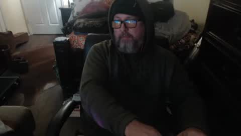 Snapshot of bighugmugg chatting on January 15, 3:11 am bighugmugg online show from January 15, 3:11 am