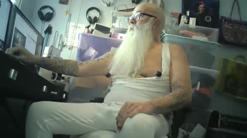 Snapshot of bigjeff01 chatting on January 26, 3:58 pm bigjeff01 online show from January 26, 3:58 pm