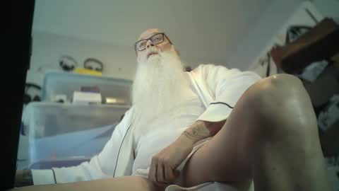 bigjeff01 online show from April 4, 3:42 pm