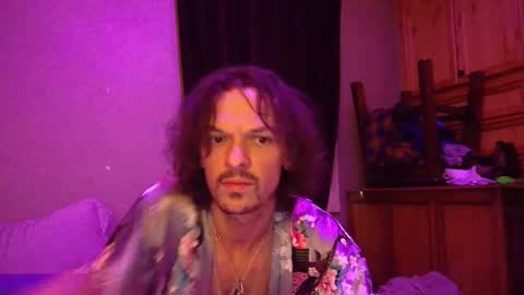 Snapshot of bigkitties69 chatting on December 13, 5:32 pm Bigkitties online show from December 13, 5:32 pm