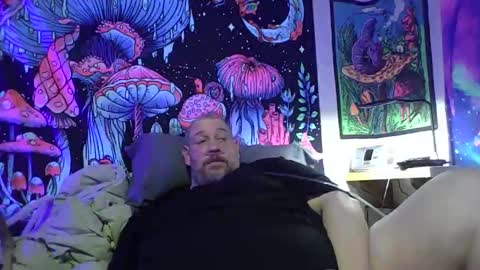 bigman42of0rlife online show from March 24, 9:14 am