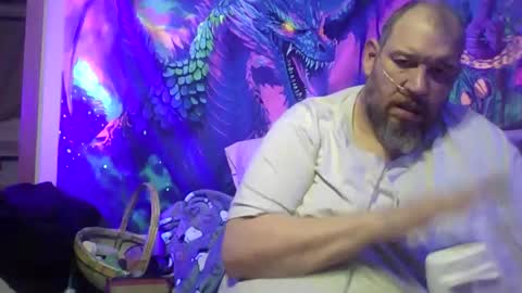 bigman42of0rlife online show from April 17, 2:14 am