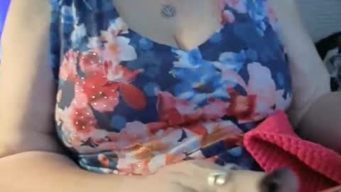 Snapshot of bigmarisella chatting on October 30, 1:56 pm Big Mari online show from October 30, 1:56 pm