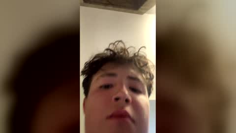 Snapshot of bigmarz19 chatting on December 22, 5:48 am bigmarz19 online show from December 22, 5:48 am