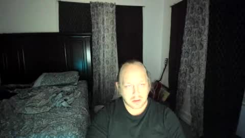 bigmike20129020 online show from February 14, 7:49 am