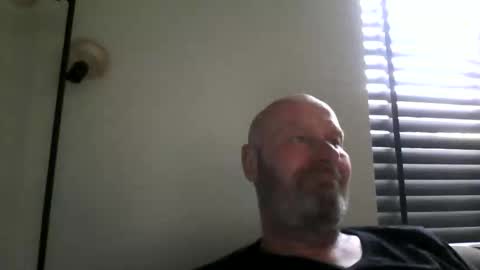 bigmike3339 online show from April 23, 8:24 am