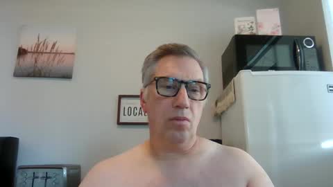 Snapshot of bignhard69_ chatting on December 4, 9:35 pm Bignhard696 online show from December 4, 9:35 pm