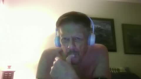 bignuts1956 online show from May 16, 8:33 am