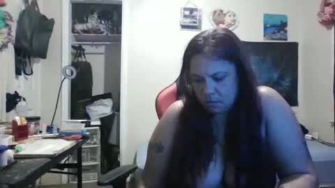 the Mini mami online show from May 11, 4:18 am