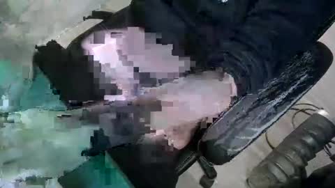 Snapshot of bigpeepdude chatting on December 5, 7:38 pm bigpeepdude online show from December 5, 7:38 pm