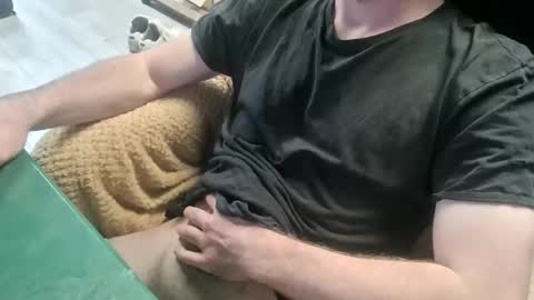 Snapshot of bigpeepdude chatting on September 14, 3:22 pm bigpeepdude online show from September 14, 3:22 pm