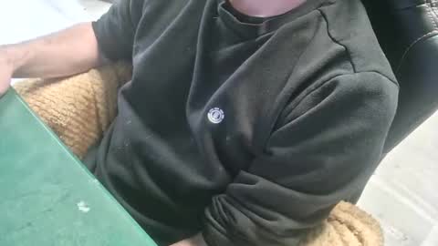 Snapshot of bigpeepdude chatting on September 30, 11:59 am bigpeepdude online show from September 30, 11:59 am