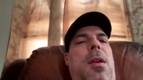 Snapshot of bigpete01002 chatting on January 22, 8:28 pm bigpete01002 online show from January 22, 8:28 pm