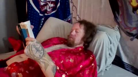 Snapshot of bigred382055 chatting on September 10, 7:30 am Joon online show from September 10, 7:30 am