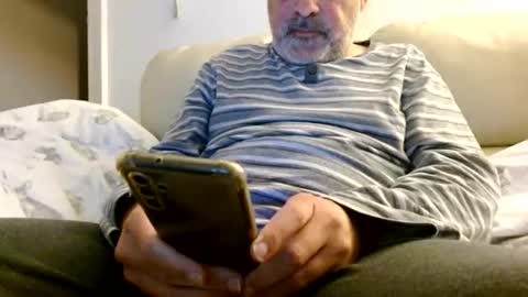 Ricky online show from November 17, 6:03 pm