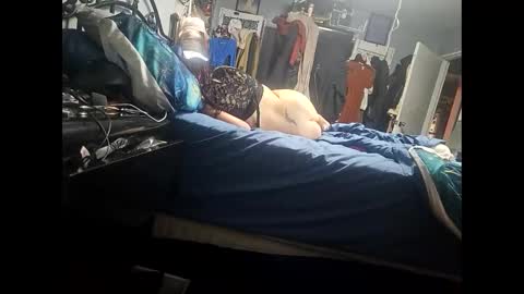 Snapshot of bigsquirt9999 chatting on December 20, 9:27 am bigsquirt9999 online show from December 20, 9:27 am