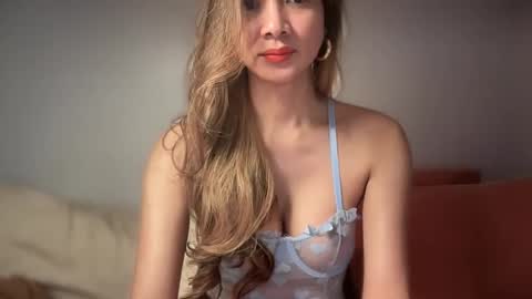 Yna     online show from January 16, 1:47 pm