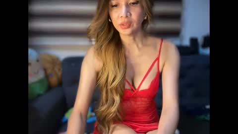 Yna     online show from April 5, 10:45 am