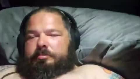 bigsylly online show from June 18, 4:46 am