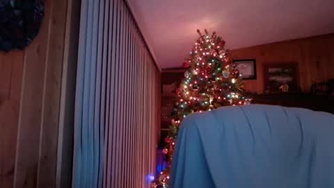 bigthicksatisfying2 online show from December 20, 8:28 am