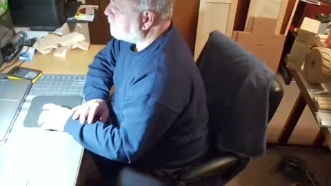 Snapshot of bigthump9999 chatting on February 28, 11:56 pm bigthump9999 online show from February 28, 11:56 pm