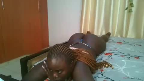 Snapshot of bigtits_baddie chatting on November 26, 3:07 am bigtits_baddie online show from November 26, 3:07 am