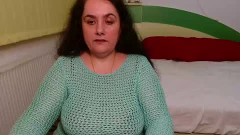 Snapshot of bigtitsclaude chatting on February 18, 10:14 pm BigTitsClaude online show from February 18, 10:14 pm