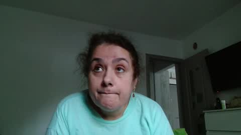 Snapshot of bigtitsclaude chatting on October 7, 9:28 am BigTitsClaude online show from October 7, 9:28 am