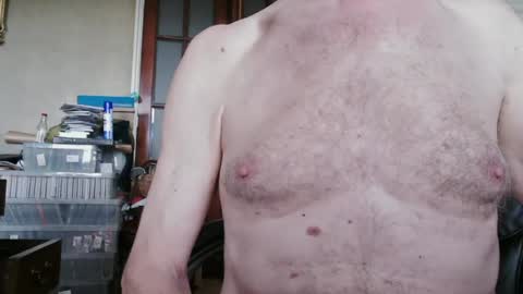 bigukphallus online show from June 18, 12:42 pm