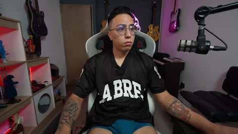 Snapshot of bigxboy96 chatting on September 22, 3:19 am bigxboy96 online show from September 22, 3:19 am