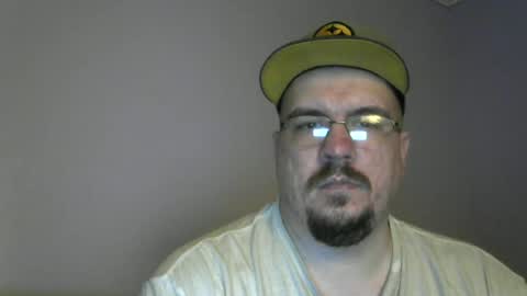 Snapshot of bigxcountry_39 chatting on June 22, 5:15 am bigxcountry_39 online show from June 22, 5:15 am