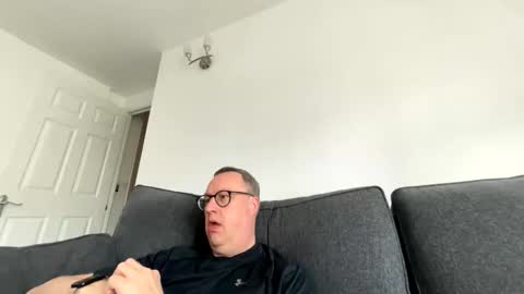 Just call me master online show from April 5, 3:09 pm