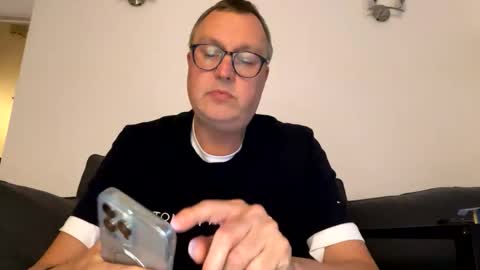 Just call me master online show from April 16, 7:03 pm