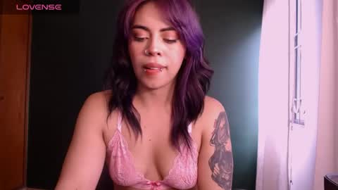 biigbooty_ online show from April 13, 6:57 pm