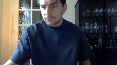 Snapshot of bikdig1 chatting on December 15, 9:45 am bikdig1 online show from December 15, 9:45 am