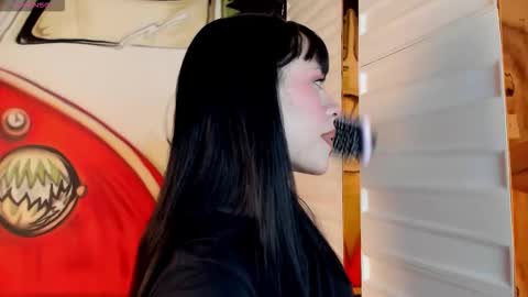 bilie__eilish online show from March 10, 11:48 am