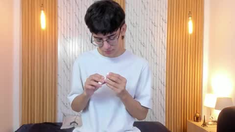 Billie online show from November 28, 3:42 am