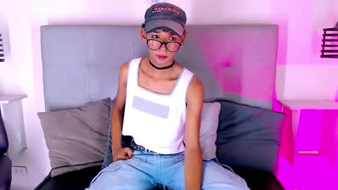 B-I-L-L-I-E 3 online show from September 23, 4:26 am