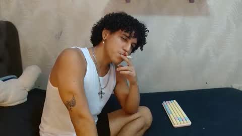 billie_yei online show from October 7, 9:56 pm