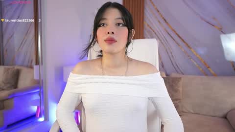 Snapshot of billiebrownn chatting on May 27, 7:11 pm billiebrownn online show from May 27, 7:11 pm