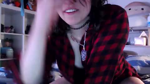 Snapshot of billiewilde chatting on December 4, 11:57 pm Billie Wilde twitter BillieWildeLove online show from December 4, 11:57 pm