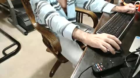 Snapshot of billy471 chatting on December 5, 8:44 pm billy471 online show from December 5, 8:44 pm