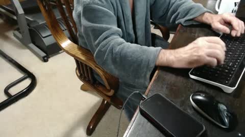 Snapshot of billy471 chatting on December 6, 11:22 am billy471 online show from December 6, 11:22 am