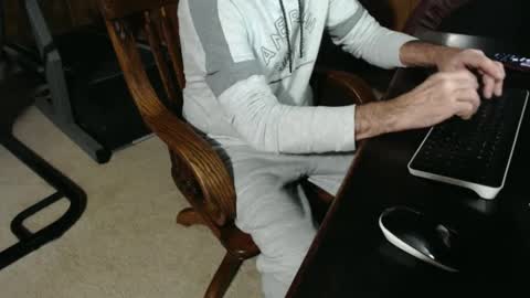 Snapshot of billy471 chatting on January 17, 11:51 pm billy471 online show from January 17, 11:51 pm