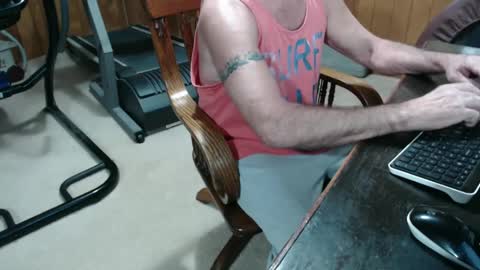 Snapshot of billy471 chatting on January 23, 4:04 pm billy471 online show from January 23, 4:04 pm