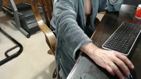 Snapshot of billy471 chatting on February 10, 11:04 am billy471 online show from February 10, 11:04 am